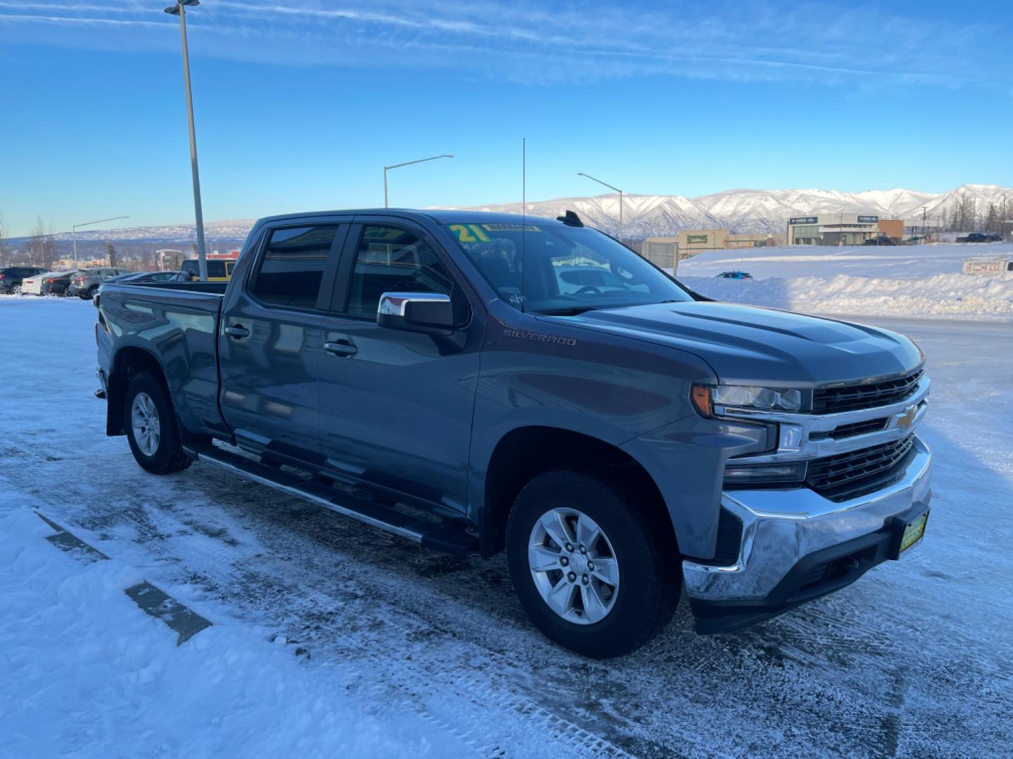 2021 Silver Chevrolet Silverado 1500 LT Crew Cab 4WD (3GCUYDED0MG) with an 5.3L V8 OHV 16V engine, 6A transmission, located at 1960 Industrial Drive, Wasilla, 99654, (907) 274-2277, 61.573475, -149.400146 - Photo#5